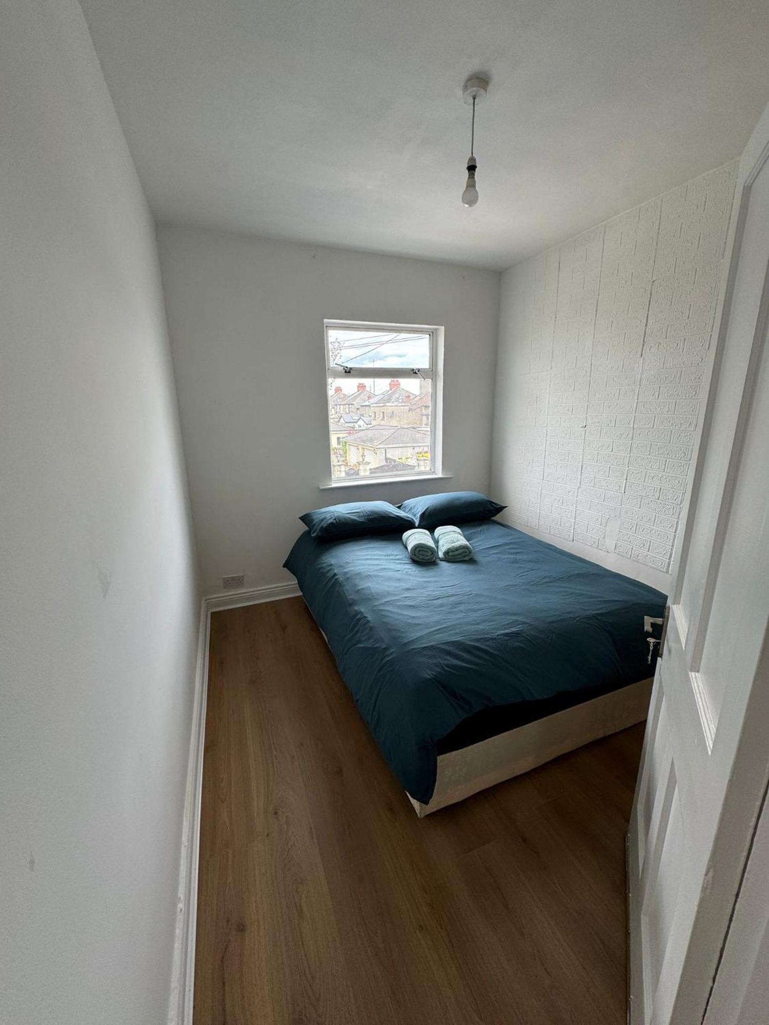 Nice Double Room At 2 Iveragh Rd-8 Dublin Exterior photo